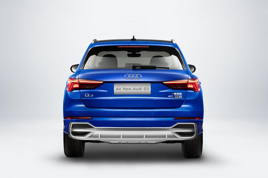  Audi Q3 40 TFSI Quattro S-Line 2019 года  (CN) (фото 2 из 9)